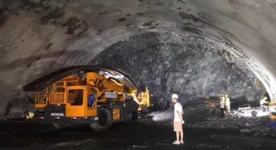 China Trolley de instalação de arco de potência dupla KGM9300 Gradabilidade 22 graus para instalação versátil à venda