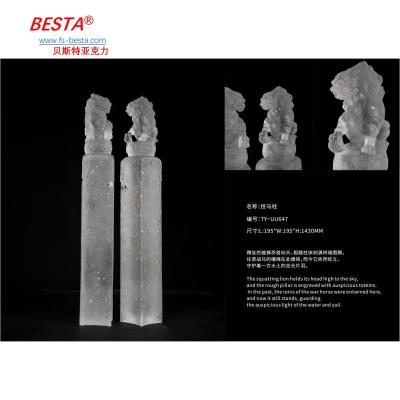 Cina Posizionamento sul tavolo all'interno Sculture d'arte acrilica nell'arte Tema per gli amanti dell'arte in vendita