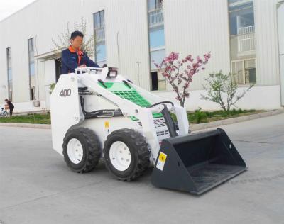 Chine Chargeur de boeuf de dérapage de roue de moteur d'EPA, chariots élévateurs latéraux à bas-côté d'étroit de chariot élévateur de chargement à vendre