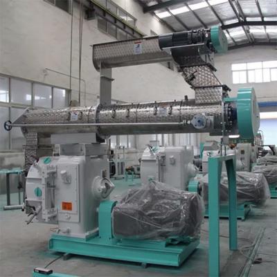 Cina Macchina per la produzione di pellet per mangimi per animali 4mm 2mm 6mm Ring Die Animal Feed Pellet in vendita