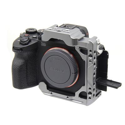 China Lightweight Video Ring Camera FOTOWORX Aluminum Alloy Hand Grip Stabilizer Camera Case Cage For Sony A1A7S3 for sale