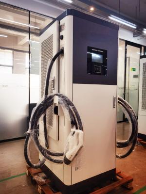 China 240KW/320KW/360KW CCS1/CCS2 Integrado Dual-Gun DC Carregamento de Veículos Elétricos / Estação de Carregamento Rápido Comercial É muito bom para instalar em hotéis, supermercados, hospitais, casas, etc. à venda