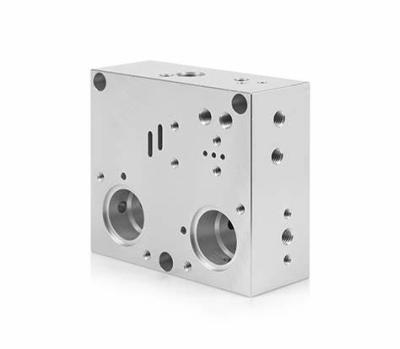 China Partes de usinagem CNC de alumínio superfície anodizada tolerância personalizada vários formatos de desenho à venda