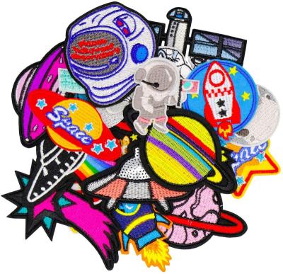 China OEM Viable Wholesale Cloth Embroidery Grateful Dead Patch For Girly T-shirt for sale