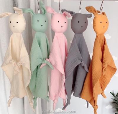 China PORTABLE Towel Luxury Bamboo Soothing Animal Theme Infant Soft Baby Towel Baby Comforter for sale