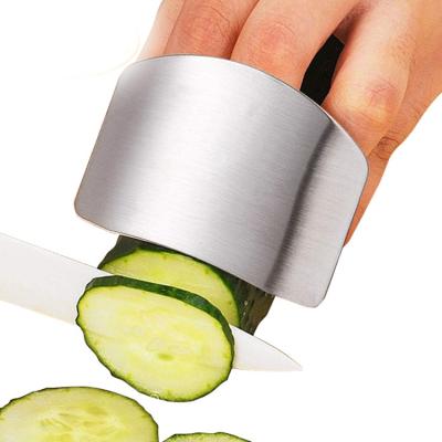 China Stocked Chop Slice Kitchen Tool Stainless Steel Metal Finger Hand Protector Safe Guard for sale