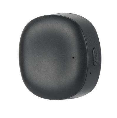 China Handheld SOS Alarm Pet Mini Personal Vehicles GPS Tracking Device Round Shape GPS Tracker for sale