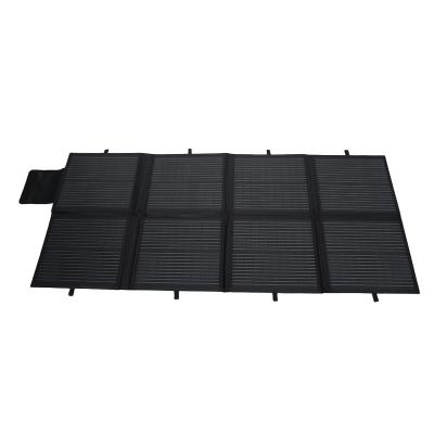 Chine Couverture solaire Partabl noire de 200 W pour les amateurs de plein air à vendre