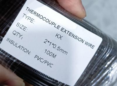 中国 ポリ塩化ビニールの外装が付いているKPXの熱電対のタイプK赤く黒いポリ塩化ビニールの絶縁材の延長ケーブル0.5*2 販売のため