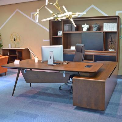China New design office furniture design office desk table modern high-end executive manager table financial table for sale