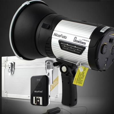 China Take Pictures NICEFOTO nflash300 300Ws Wireless Studio Flash with Built-in Wireless Hi-Speed Flash Light for Outdoor Flash for sale