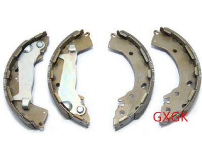 China Rear hyundai accent genuine korean car parts brake shoe kit oem 58305-0UA00 for sale
