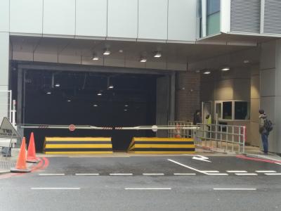 China 6M-4200KG Road Blockers with LED Warning Light Yes and Device For Manual Handling for sale