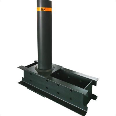 China Surface Mount Retractable Bollards made of Q235 Steel for Simple Installation for sale