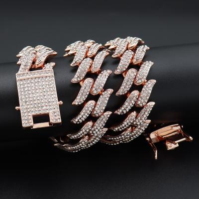 China CLASSIC Hip Hop Jewelry White Gold Plated Moissanite Fork Cuban Link Diamond Cuban Chain Necklace for sale