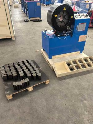 Chine Hydraulique électrique 4 pouces 4-102 mm Couleur bleue Modèle de base Modèle plus court Modèle 4 couches de tuyau Grande taille Machine de pincement de tuyau tressé industriel 4 kW Structure compacte à vendre