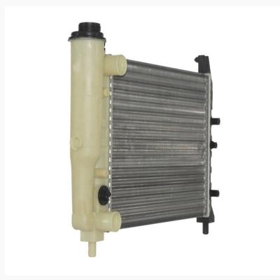 China Automobile Auto Radiator Tank Car Water Tank OEM 732965R Plastic Radiator For Fiatt for sale