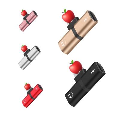 China Earphone PC Audio Splitter 2 In 1 Double Jack Charging And Play music Audio Adapter For Phone 8 Pin Usb Charging Headphone Aux Splitter Converter Adapter for sale