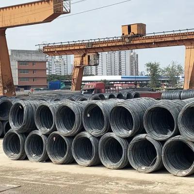 中国 SWRH82Aは電子電流を通された鉄ワイヤー鋼線のコイルを巻くためにワイヤーに電流を通した 販売のため