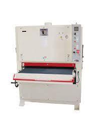 China 1300mm*2200mm Máquina de lixação de cintura larga Largura 1300mm Máquina de lixação de cintura grande à venda