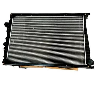 China DZ96259532030 Radiador de agua para camiones Shacman Piezas de repuesto para camiones pesados Accesorios en venta