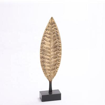 China Luxury Metal Gold Metal Leaves Ornaments Decoration For Home for sale
