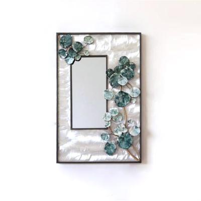 China Art Decor Green Leaves Metal Reflects Home Decor Wall Mirror Decoration for sale