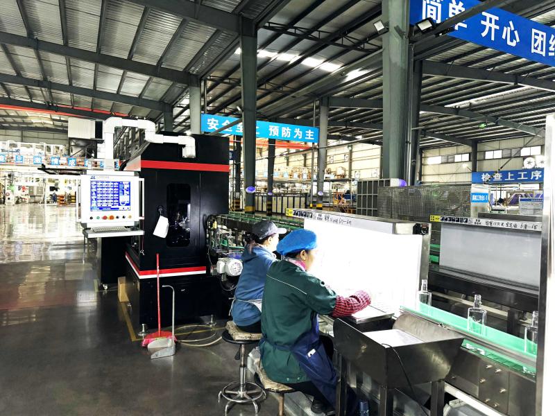 Verified China supplier - Chongqing Jewhui Glass Packaging Co., Ltd.