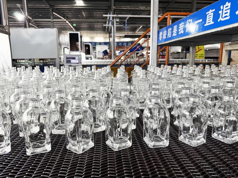 Verified China supplier - Chongqing Jewhui Glass Packaging Co., Ltd.
