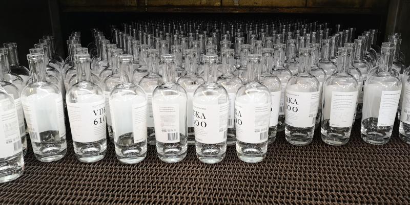 Verified China supplier - Chongqing Jewhui Glass Packaging Co., Ltd.