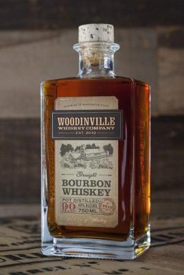 China 750ml Empty Glass Bottle ,Bourbon, Whiskey Customized for sale