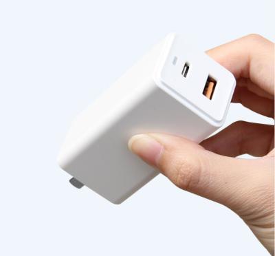 China Universal Mini 3 Type C QC3.0 Gan PD New Technology Wall USB 65W Fast Charger for sale