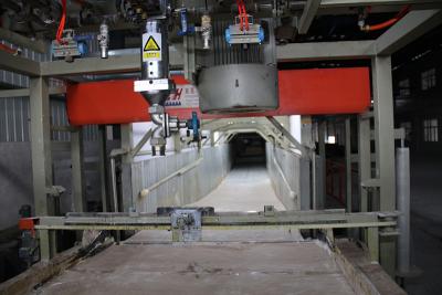 Chine Machine continue horizontale de mousse de polyuréthane avec la longue unité de bloc de mousse de bride à vendre