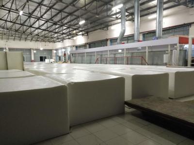 Chine Machine écumante de jet automatique de basse pression pour la mousse de sofa et de matelas de polyuréthane à vendre