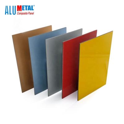 Chine surface antistatique du miroir ACP PVDF de 6mm de feuille composée en aluminium extérieure de panneau à vendre