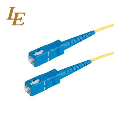 Chine Corde de correction optique de Ftth de fibre de LC Om3 à l'intérieur recto à vendre