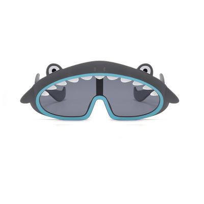 China Custom Shades UV Gafas De Sol Para Summer Beach Lovely Sunglass Tony Shark Kids Logo Shark Tooth Multi Shape Comfort 2021 For Kids for sale