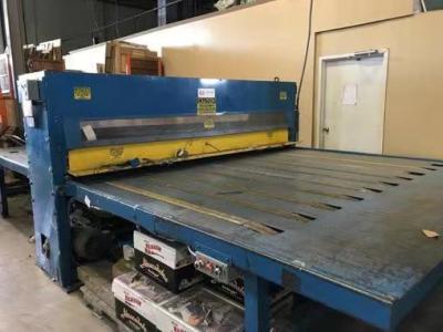 Κίνα 4KW χειροκίνητο περιστρεφόμενο μηχανή κόψιμο πετσέτας για 3 πλ / 5 πλ κυματοειδές φύλλο προς πώληση