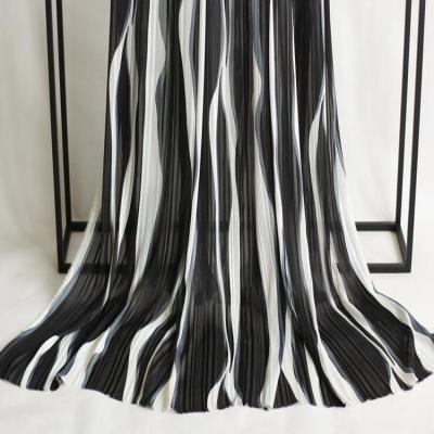 China Hot Sale Anti-static Silver Yarn Stripe Random Wave Printed Metallic Chiffon Fabric for sale