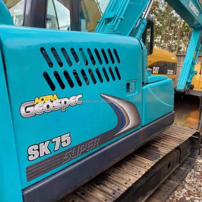 Китай 7.5 тонны Япония Использованный экскаватор Kobelco Подержанный экскаватор Kobelco 75 продается