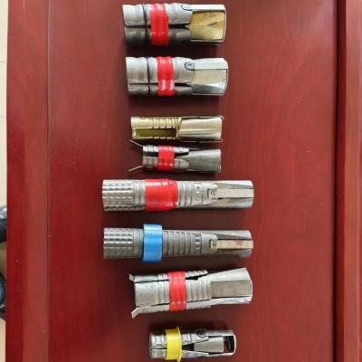 China Apoyo estándar de plata para la expansión Shell Rock Bolt tres hojas en venta
