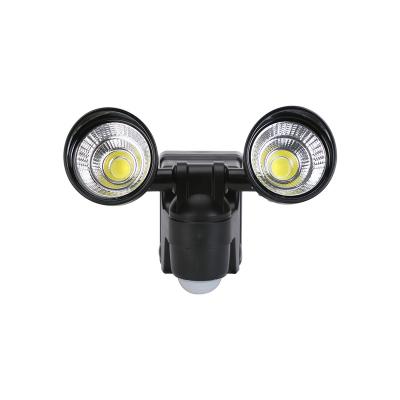 China Outdoor Led Wall Light 3 Cool White Or 6 LED Wall Light Multifunction Residential Garden Residential High Quality Multifunctional Led Sensor Light AA Dry Battery for sale