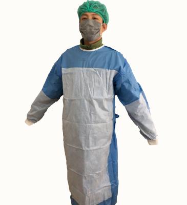 China Disposable Reinforced Sterile nonwovent Surgical Gown with knif cuff ,tie waist .magic tape.with hang card for sale