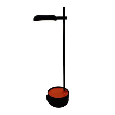 China Nordic Modern Metal Black Reading Lamp Living Room Bedside Decorative Kid Frame Dimmable Usb Table Lamp for sale