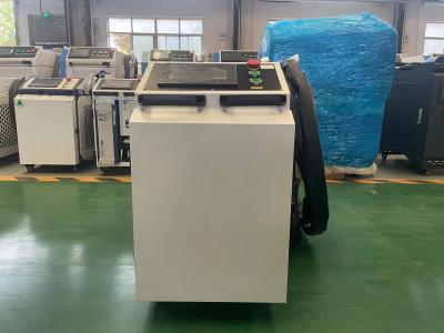 Cina Max/ Raycus 1500W Macchina per la pulizia laser a mano, macchina per la pulizia laser di lamiere metalliche in vendita