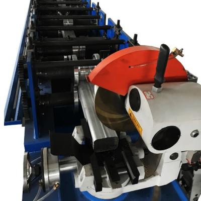Chine Régulation PLC de la machine de descente de gouttière en acier galvanisé avec une épaisseur de 0,4-0,8 mm à vendre