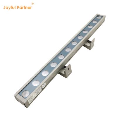 Chine DC24V Voltage IP65 Barre lumineuse RVB imperméable à l'eau Éclairage extérieur de lavage des murs pour projets d'éclairage extérieur à vendre