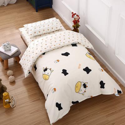 China Disposable Reactive Printing Bed Sheet , Dairy Printing Baby Bedding Set for sale