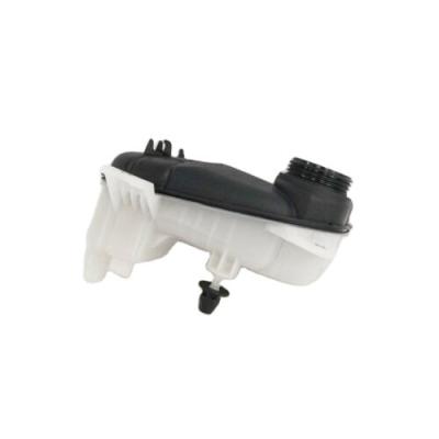 Cina Mercedes-Benz Car Fitment SQCS Gasket Cylinder Head Coolant Expansion Tank Radiator 4475000049 per W447 W639 W901 W451 W450 in vendita