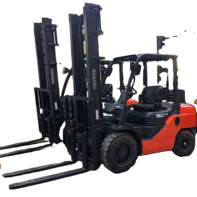 China Construction works 3Ton Toyota 62-8FDN30 Height 4500mm 5m Diesel Used Forklift With Side Clutch for sale